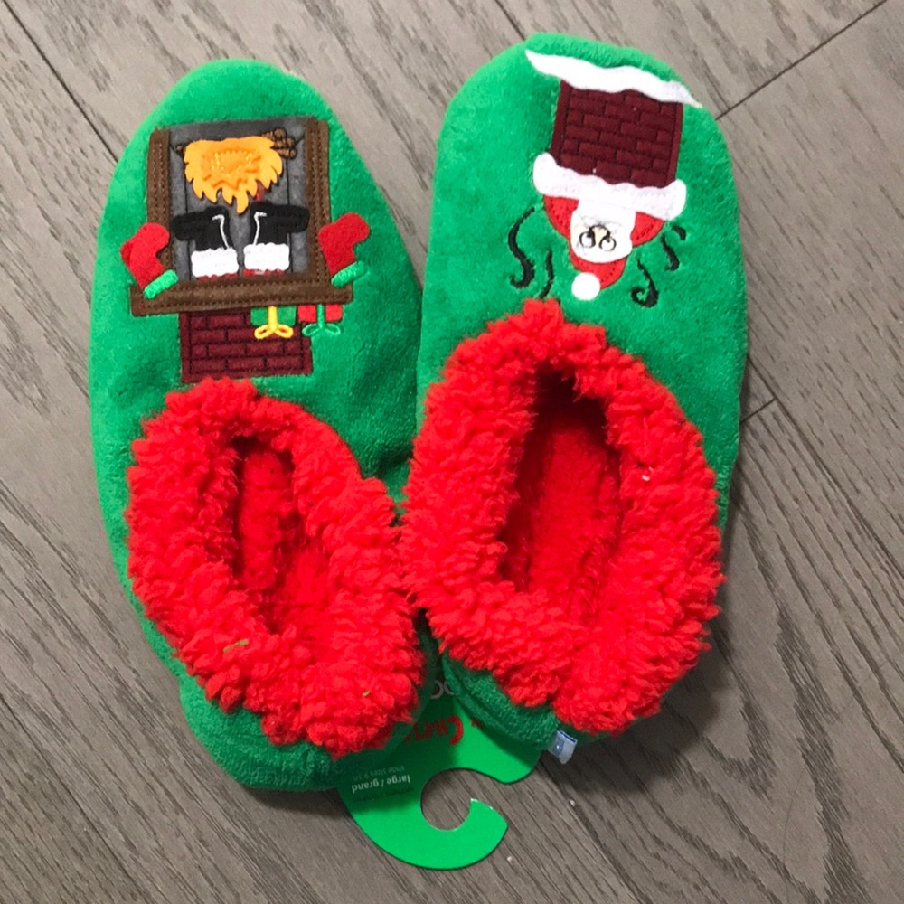 Festive Green and Red Women's Slippers